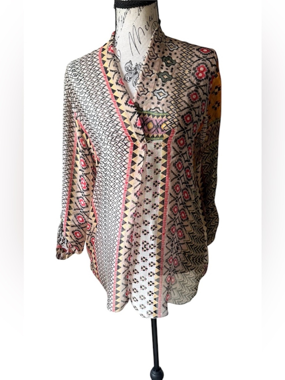 Tempo Paris Made in Italy Mixed Pattern V-Neck Blouse M-L 60% Silk Boho Styling